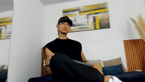 Zander online show from September 18, 1:04 pm