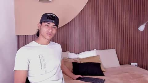 Zander online show from March 9, 2:10 pm