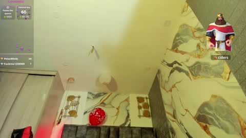 Zandra online show from October 25, 1:55 pm