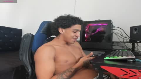 zanxley_ online show from January 29, 6:28 pm