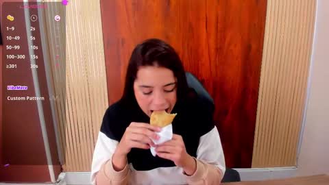 Zara online show from October 20, 1:05 pm