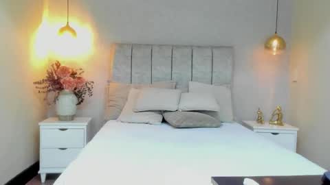 zara online show from March 23, 12:10 pm