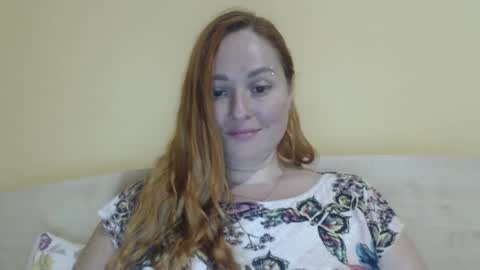 Snapshot of zara_red chatting on September 21, 3:27 pm Kate. if im not here im here foxy red333 online show from September 21, 3:27 pm