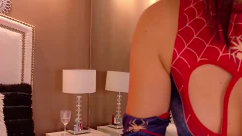 Zara Gold online show from October 2, 2:10 am