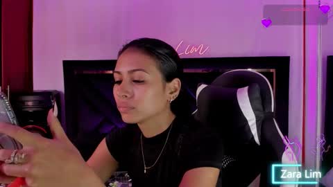 Zara Lim  online show from October 17, 4:33 pm