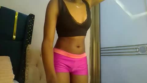 zariah online show from March 4, 7:33 pm