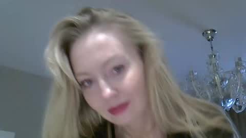 Zarina Swift online show from October 18, 11:14 am