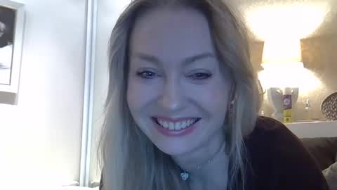 Zarina Swift online show from April 24, 4:47 am