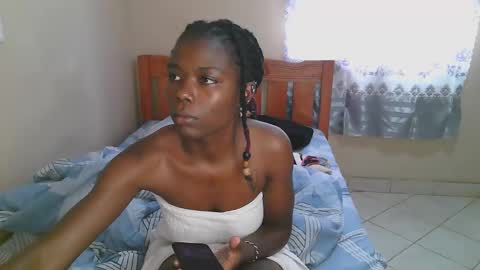 zayaquinn online show from September 25, 11:06 am