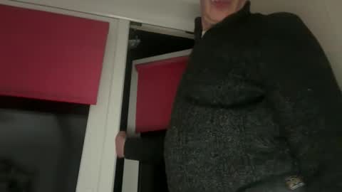 zebbarbrahim online show from November 29, 3:25 am