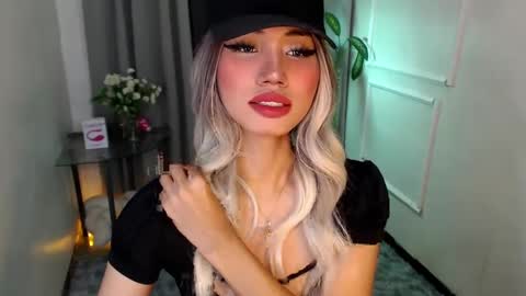 zelainalovetocum online show from February 20, 2:24 pm