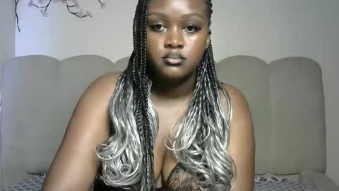 Caramel online show from April 10, 11:15 am