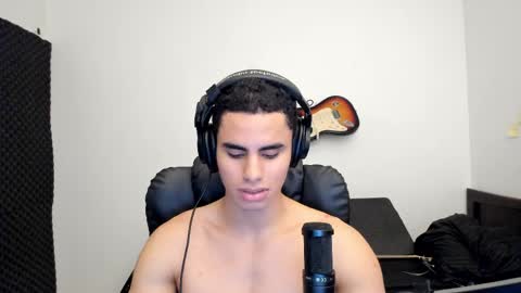 zenzhu online show from April 9, 11:10 pm