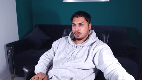 zenobaro online show from January 19, 4:04 pm