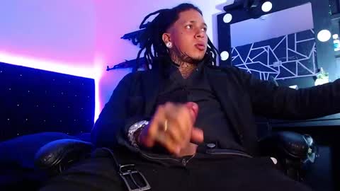 zero_x9 online show from February 14, 11:40 pm