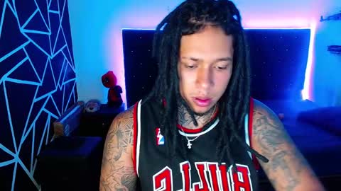 zero_x9 online show from February 23, 8:33 pm