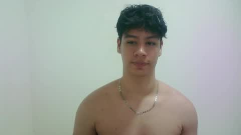 zeus_183 online show from April 27, 4:10 am