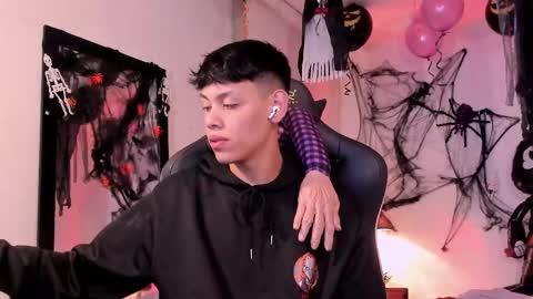 zeus_blaze online show from October 4, 12:36 pm