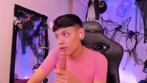 zeus_blaze online show from October 7, 12:23 pm