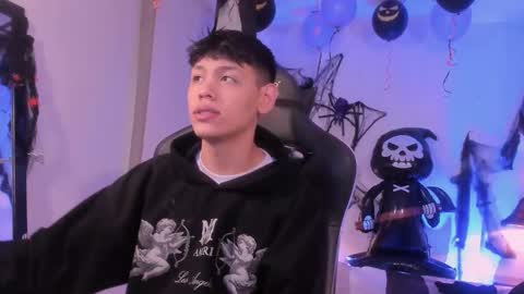 zeus_blaze online show from October 18, 11:36 am