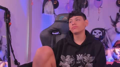 zeus_blaze online show from October 25, 12:38 pm