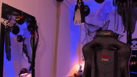 zeus_blaze online show from October 16, 5:18 am