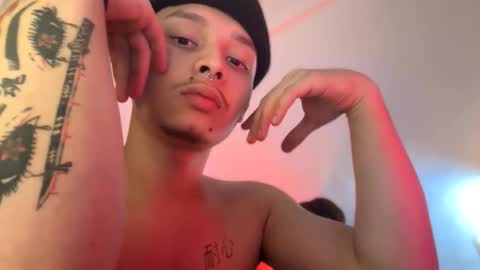 zeus online show from June 11, 12:32 am