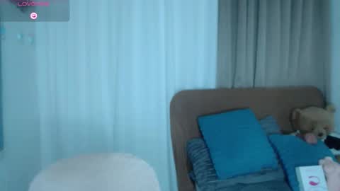 im your lovely zhaviabigcock here online show from April 23, 4:31 am