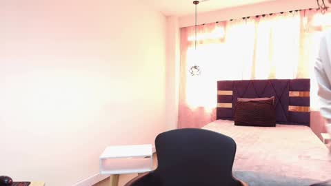 Zia Green online show from February 3, 12:03 pm