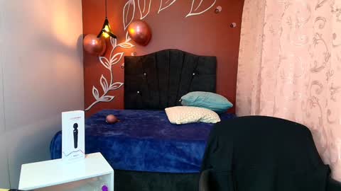 Zia Green online show from January 27, 7:35 pm