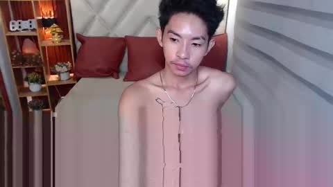 zian_smithx online show from January 13, 10:45 am