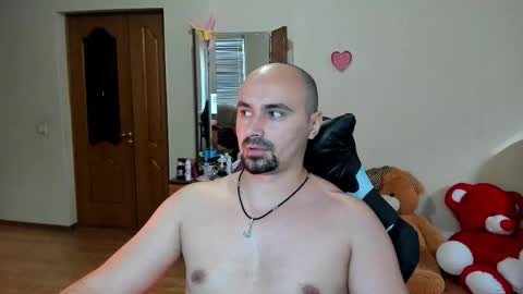 Ziesh online show from October 8, 12:00 pm