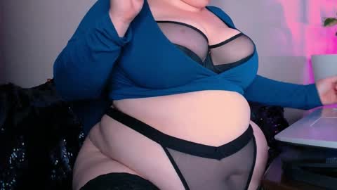 zinacorleone online show from April 1, 9:01 pm