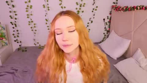 Im Zoe online show from February 3, 1:48 pm