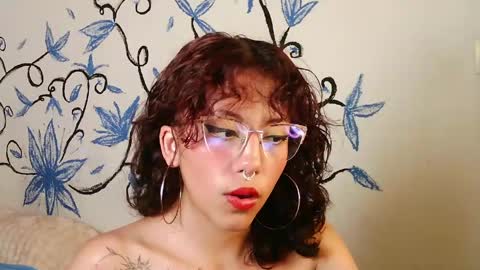 zoe_ch_ online show from April 29, 2:38 am