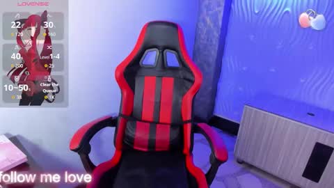 Z O E online show from October 24, 9:37 pm