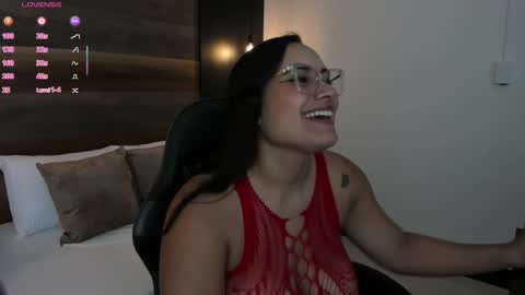 Zoe  online show from December 2, 12:25 pm