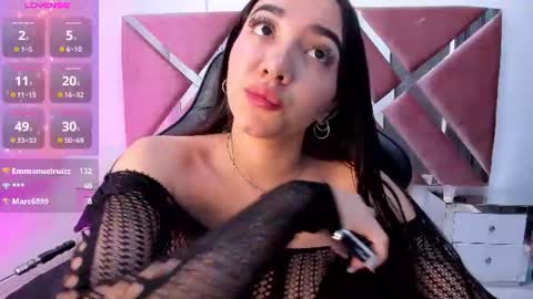 zoe_evaanss_ online show from July 15, 10:58 pm
