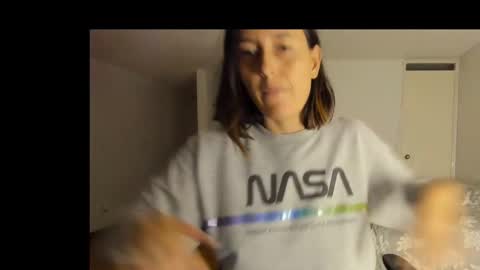 ZOE online show from February 9, 11:46 pm