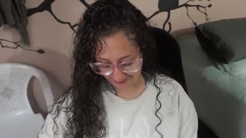 Zoe Koller online show from November 24, 5:00 pm