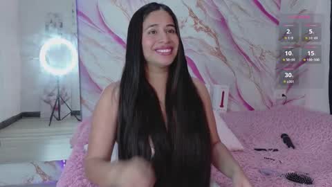 zoe_longhair online show from February 2, 11:50 am