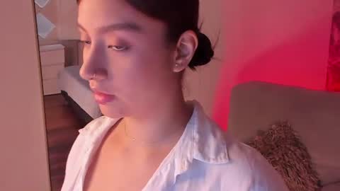 zoe_mhendez online show from July 9, 12:31 pm