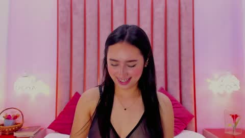 Zoe Monrow online show from May 8, 12:11 pm