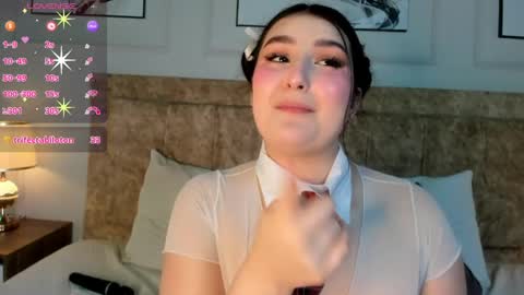 zoe_moon__ online show from April 1, 1:41 pm