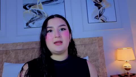 zoe_moon__ online show from June 8, 2:51 pm