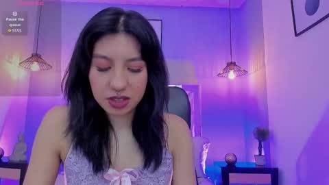 zoe_moreau online show from March 25, 8:04 pm