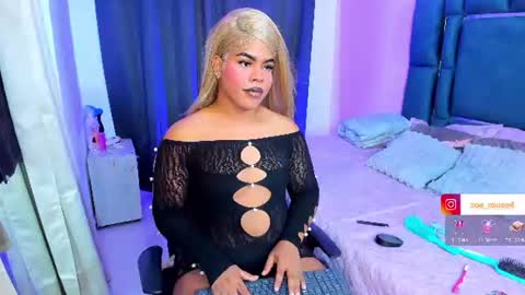zoe_rosee4 online show from July 1, 3:37 am
