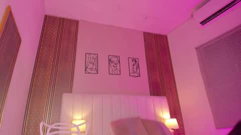 Hi guys i am Zoe  online show from September 17, 11:35 am