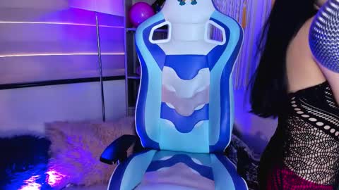 Zoe  online show from October 2, 3:22 pm