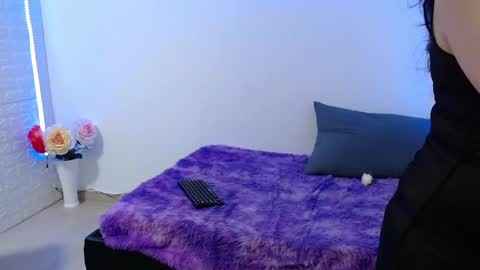 Snapshot of zoe_velvet chatting on March 1, 2:59 am Carolina online show from March 1, 2:59 am